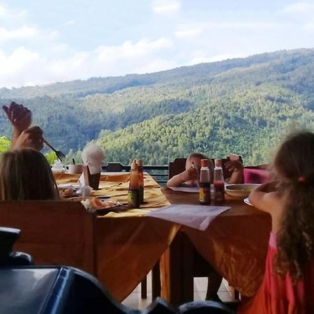 Aris Homestay And Warung Made Munduk Kültér fotó