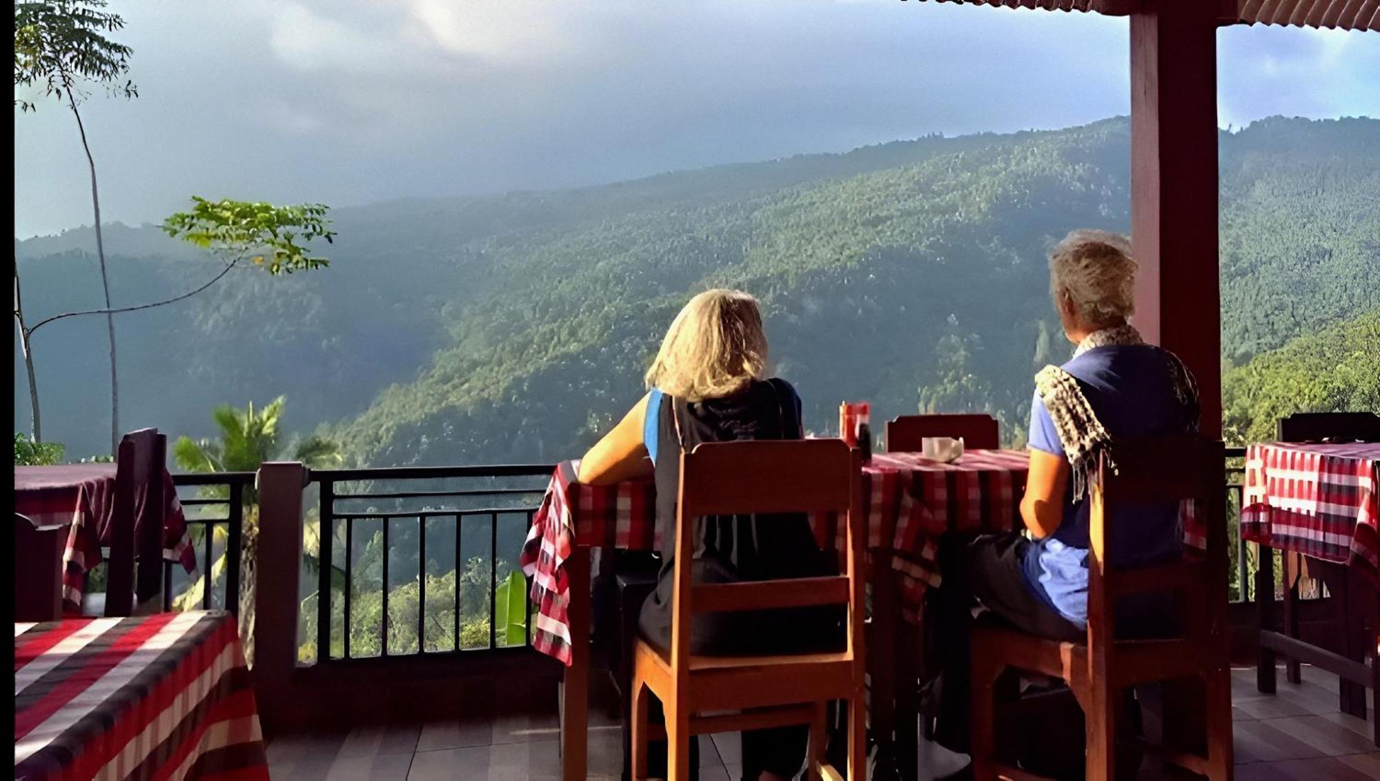Aris Homestay And Warung Made Munduk Kültér fotó