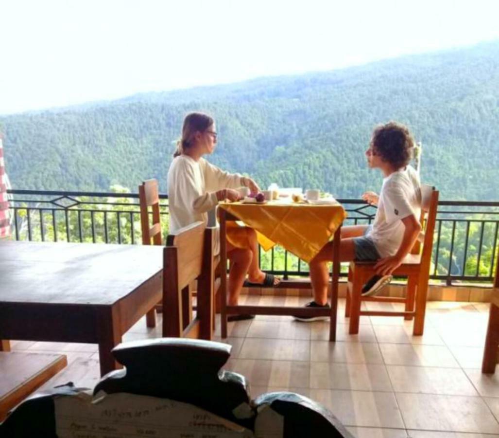 Aris Homestay And Warung Made Munduk Kültér fotó